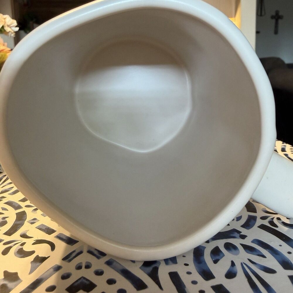 Rae Dunn QUEEN MOM Crown Mug White Ceramic Farmhouse Coffee Cup - Picture 4 of 10